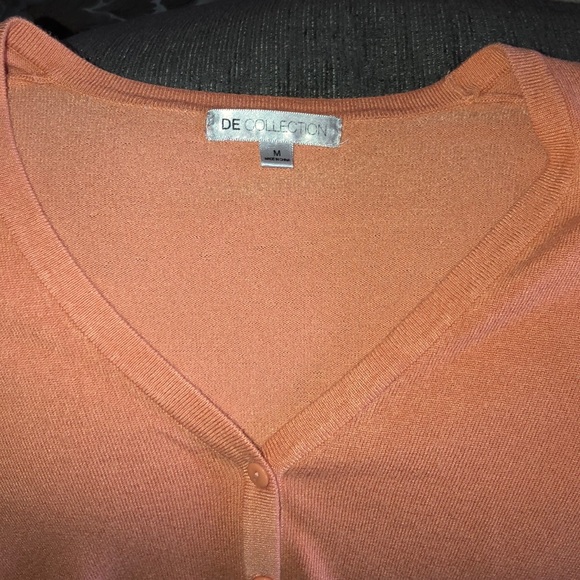 Cardigan light orange. - Picture 2 of 2